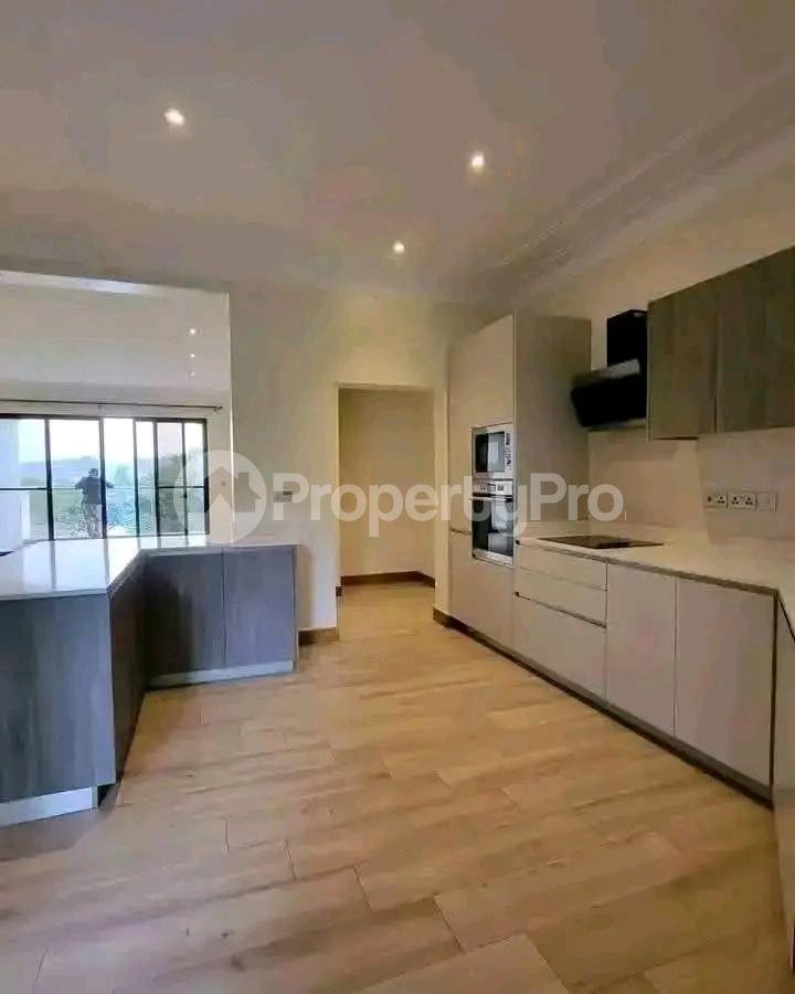 4 bedroom Apartment Block Apartment for sale Bugoloobi  Kampala Central - 6