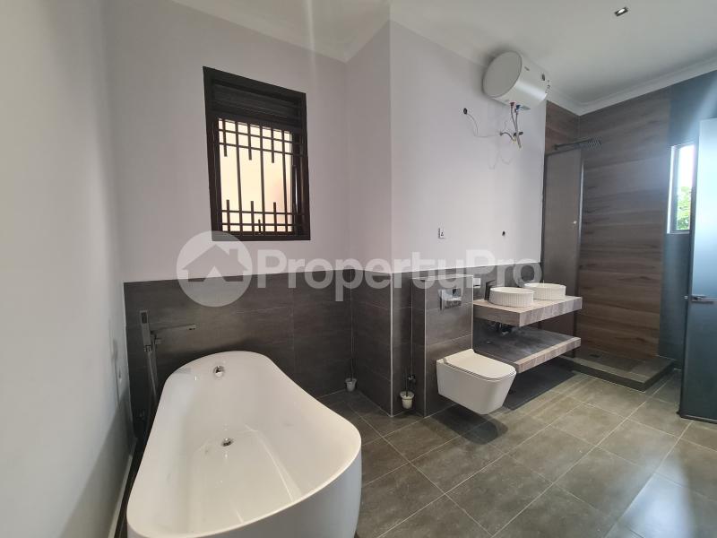 3 bedroom Apartment Block Apartment for sale Munyonyo  Kampala Central Kampala Central - 2