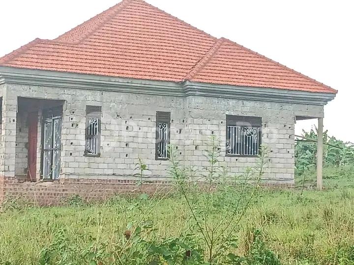 4 bedroom Bungalow Apartment for sale Kira Nakwero road  Kampala Central Kampala Central - 1