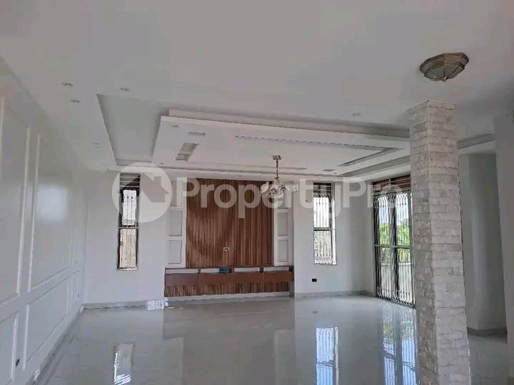 5 bedroom Apartment Block Apartment for sale Kira town  Kampala Central - 2