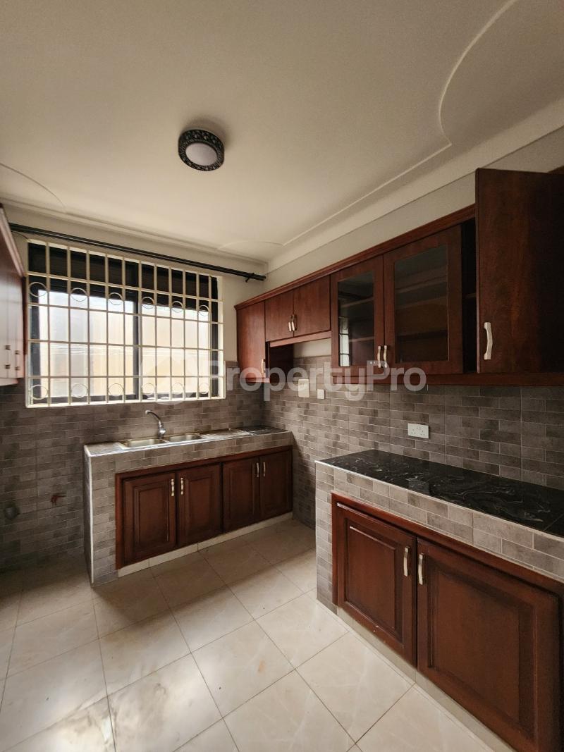 1 bedroom mini flat  Apartment for rent Kalungu road Gabba Kampala Central - 4