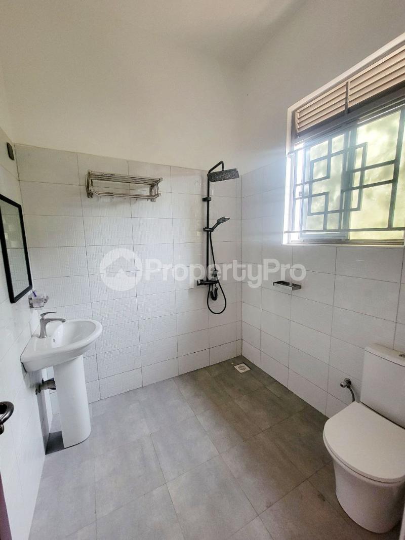 1 bedroom mini flat  Apartment Block Apartment for rent Kulambiro  Kisaasi Kampala Central - 4