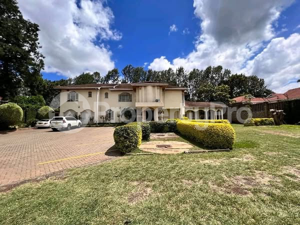 10 bedroom Townhouse for sale Karen Nairobi