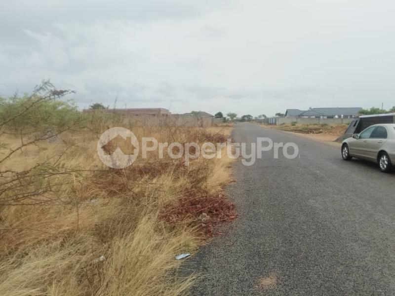 Stands & Residential land Land for sale Highmount , Bulawayo Northend Bulawayo North Bulawayo - 8