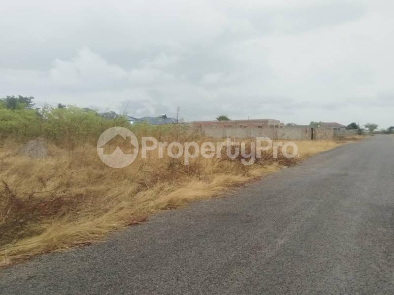 Stands & Residential land Land for sale Highmount , Bulawayo Northend Bulawayo North Bulawayo - 0