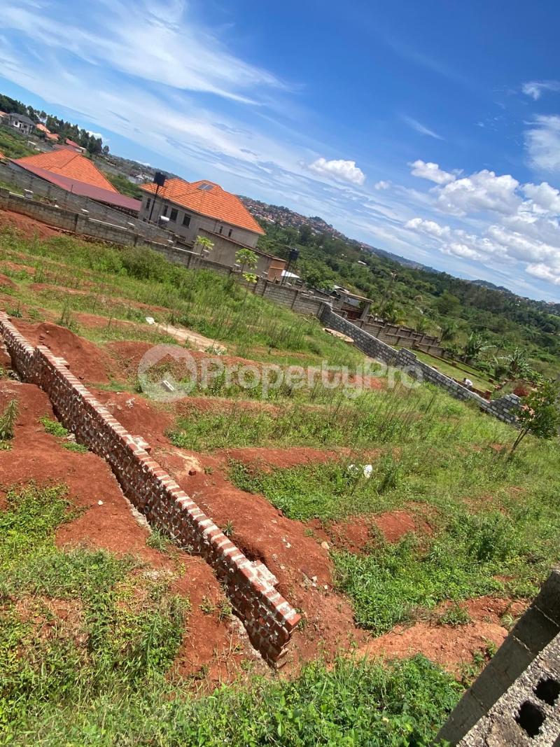 Land for sale Nebalamye mayanja road- Seguku katale along Hotel Le Vena road Ssabagado-Makindye Wakiso Central - 1