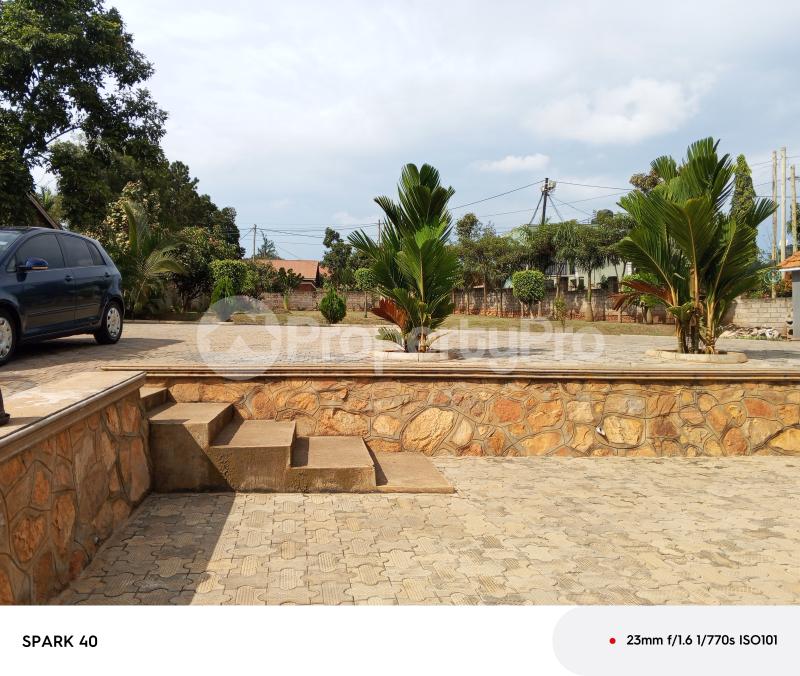 2 bedroom Apartment for rent Bweyogerere butto  Wakiso Central - 1