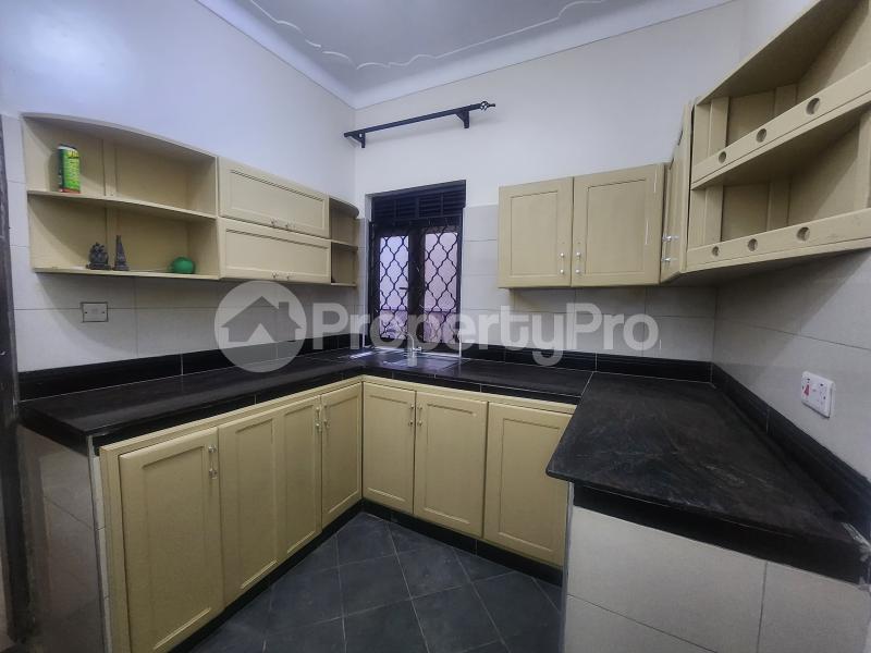 2 bedroom Apartment Block Apartment for rent Buwatte. Kira Wakiso Central - 1