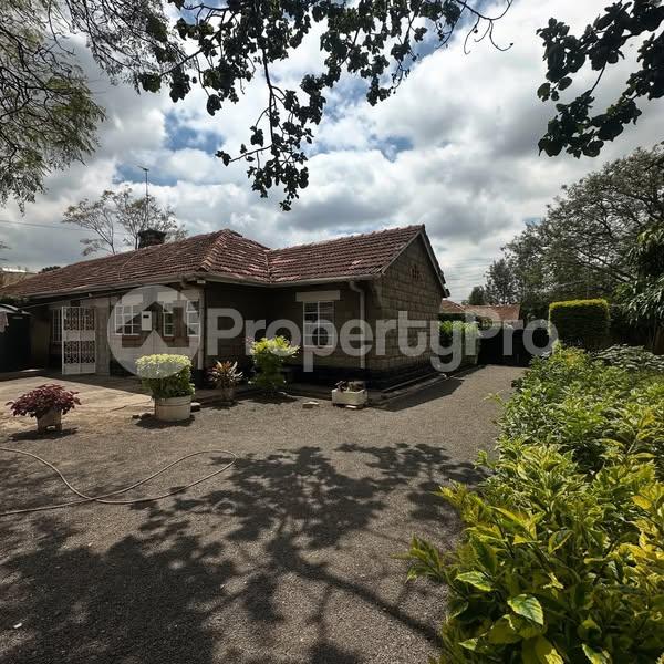 2 bedroom Bungalow Houses for rent Woodley/Kenyatta Golf Course Nairobi