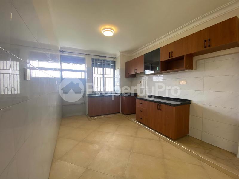 2 bedroom Apartment Block Apartment for rent buwaate road Wakiso Central - 10