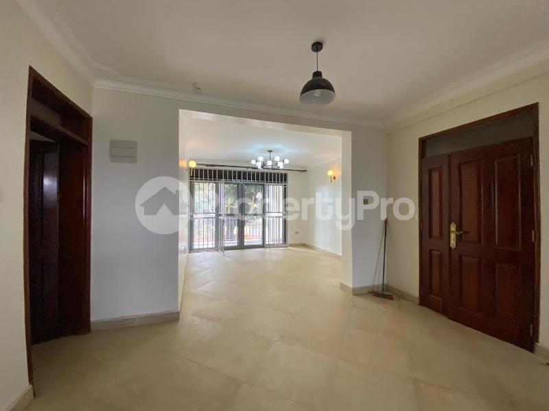 2 bedroom Apartment Block Apartment for rent buwaate road Wakiso Central - 1