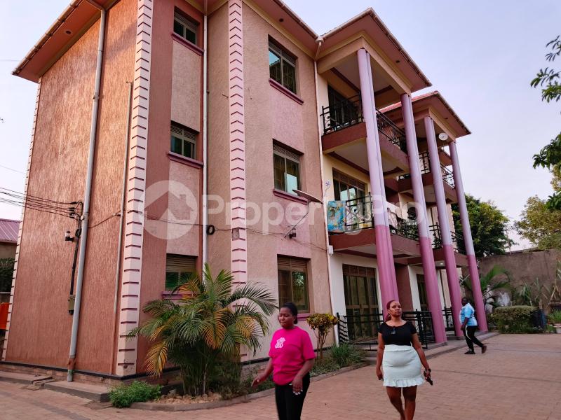 2 bedroom Apartment Block Apartment for rent Mbalwa road Wakiso Central - 3