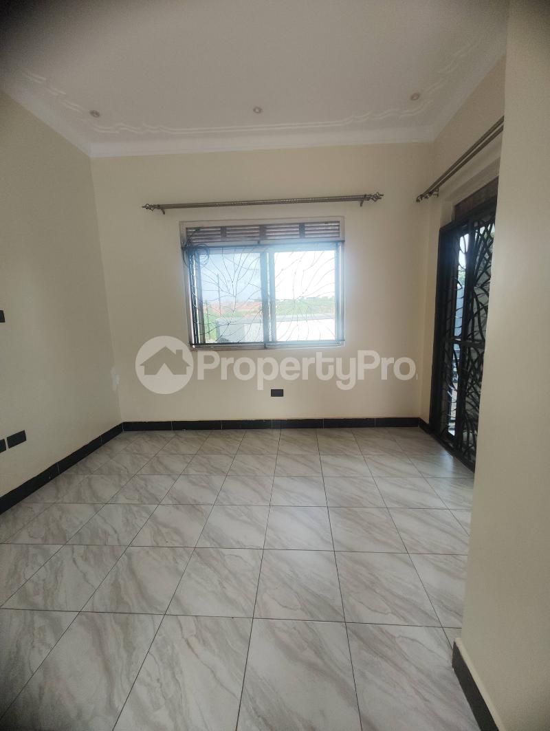 2 bedroom Bungalow Apartment for rent gayaza road Gayaza Wakiso Central - 7