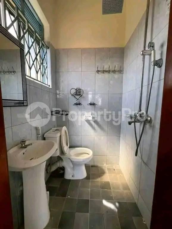 2 bedroom Apartment Block Apartment for rent Buziga road Kampala Central - 8