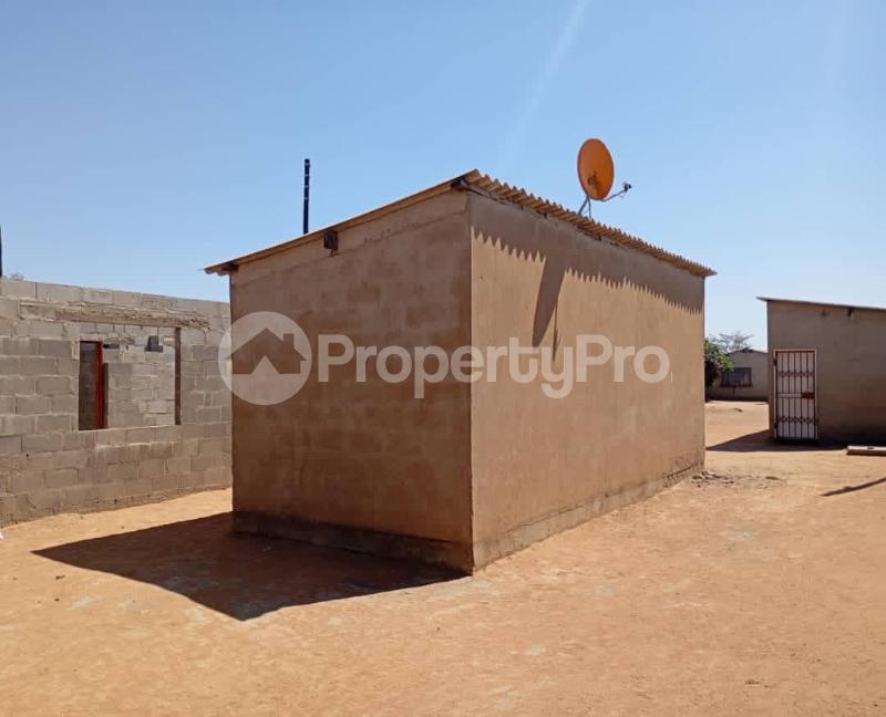 1 bedroom mini flat  Houses for sale Cowdry Park , Near Booster Cowdray Park Bulawayo High-Density Bulawayo - 0