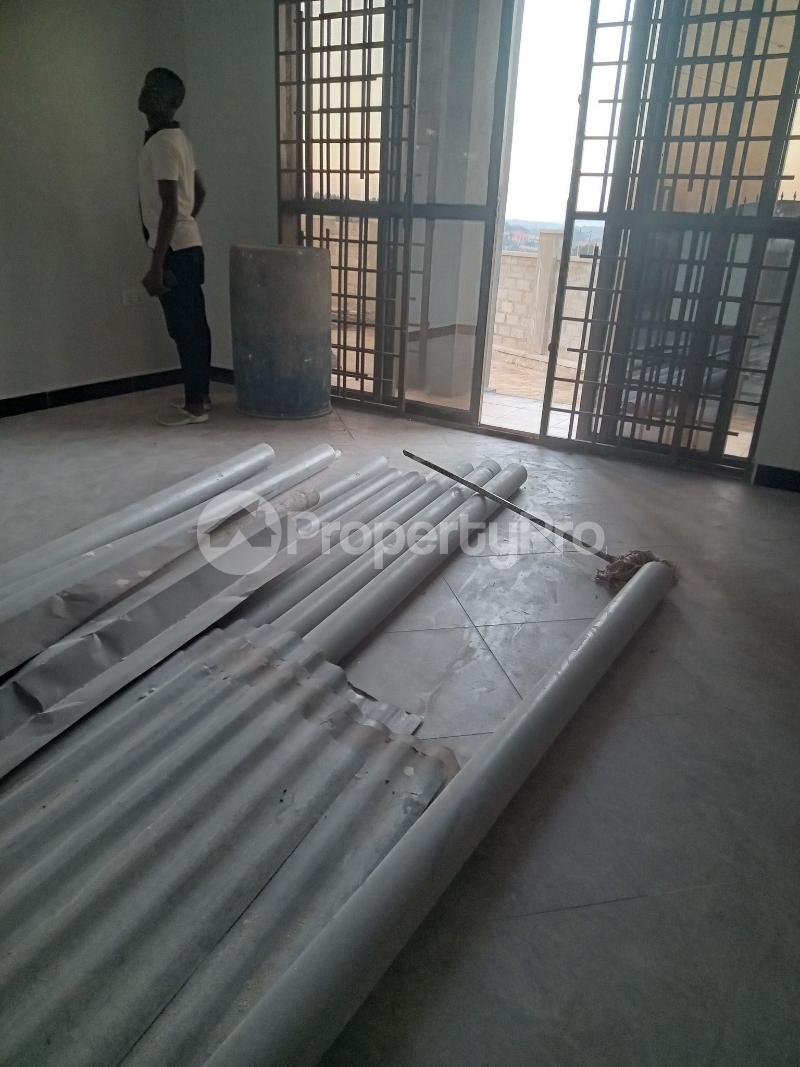 2 bedroom Bungalow Apartment for rent namugongo sonde Wakiso Central - 1