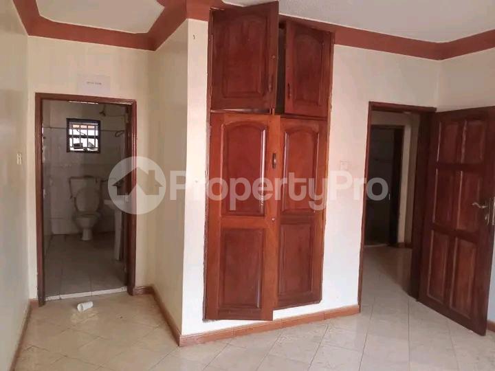2 bedroom Bungalow Apartment for rent Bweyogerere road  Kampala Central - 3