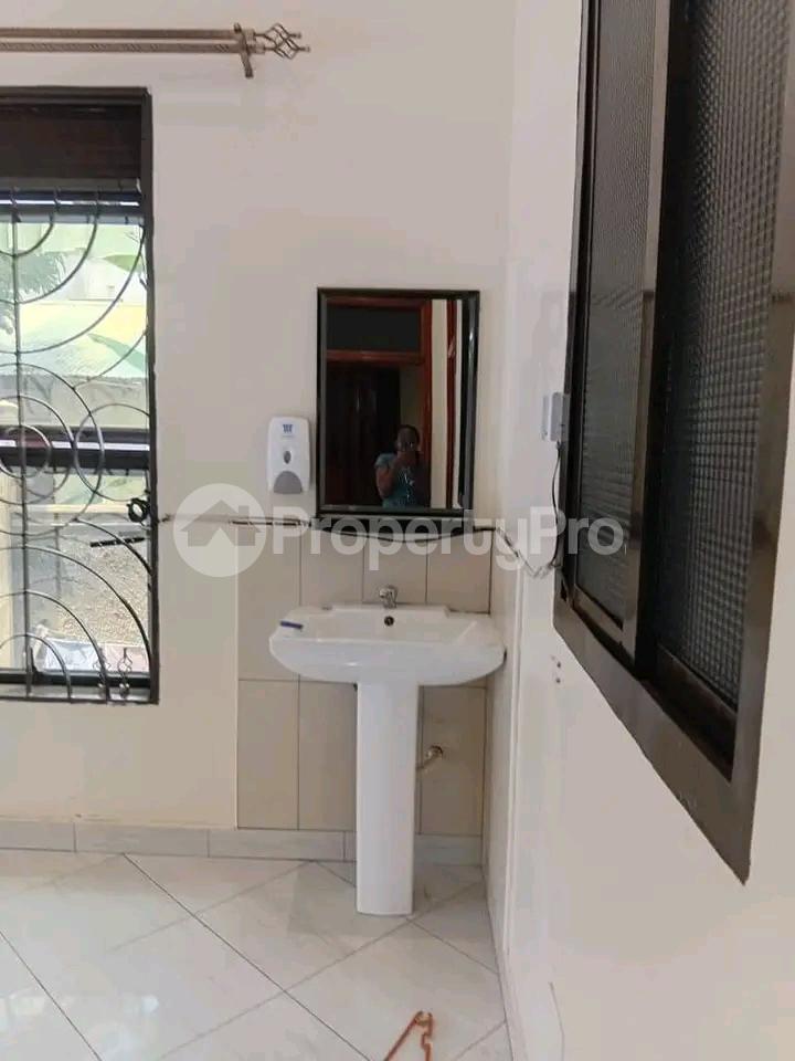 2 bedroom Bungalow Apartment for rent Najjera Road  Kampala Central Kampala Central - 5