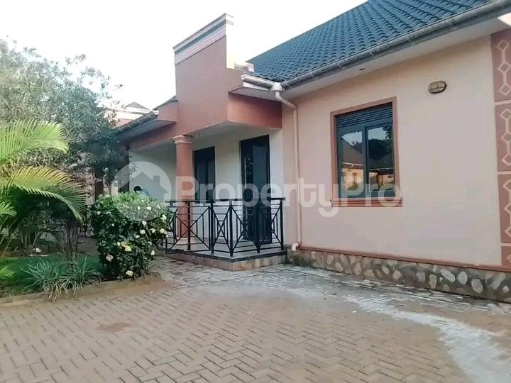 2 bedroom Bungalow Apartment for rent Kyaliwajjala  Kampala Central Kampala Central - 4