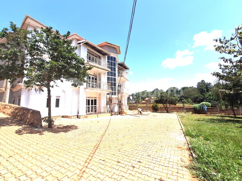 2 bedroom Apartment Block Apartment for rent mamerito road Kira Wakiso Central - 1