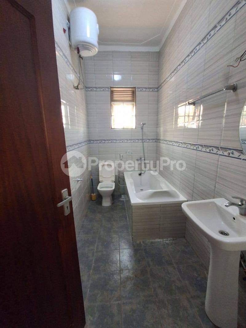 2 bedroom Apartment Block Apartment for rent kiwatule Kigowa Kampala Central - 3