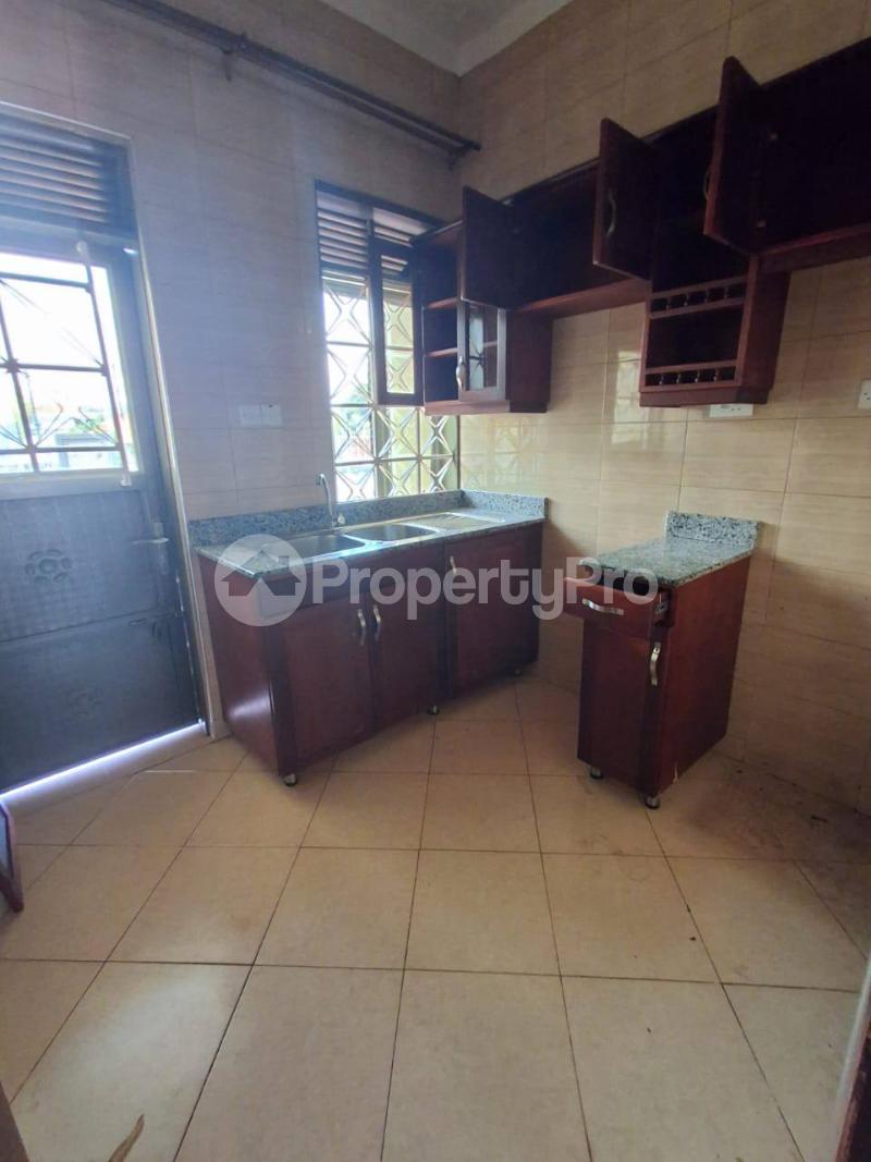 2 bedroom Apartment Block Apartment for rent kiwatule Kigowa Kampala Central - 4