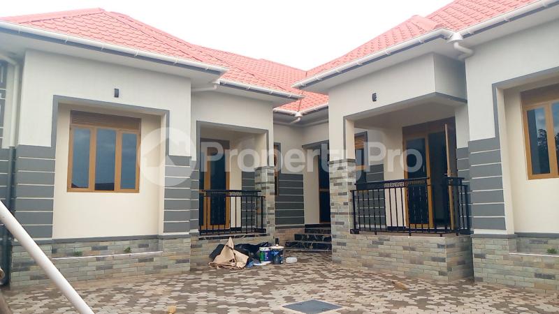 2 bedroom Bungalow Apartment for rent kasangati Kasanje Wakiso Central - 2