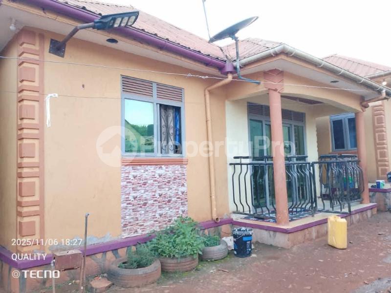 2 bedroom Villa for sale Bulenga mityana road  Nsangi Wakiso Central - 2
