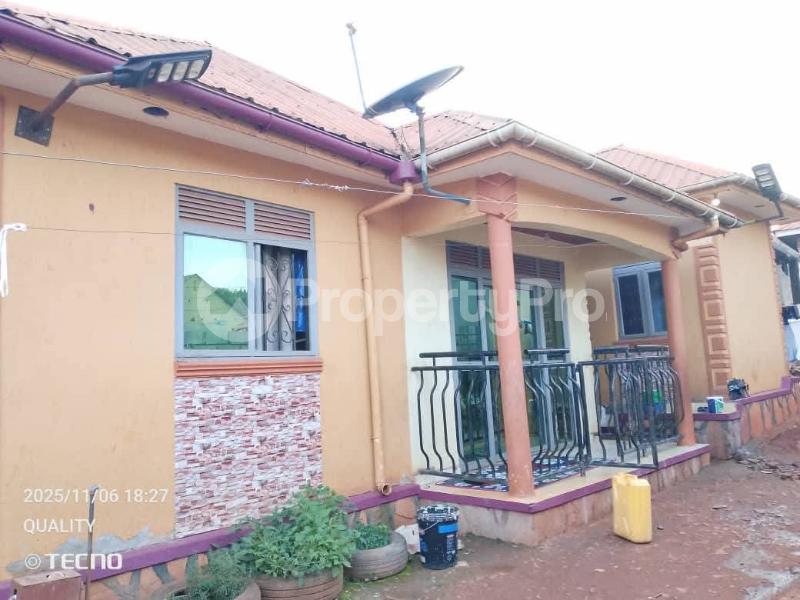 2 bedroom Villa for sale Bulenga mityana road  Nsangi Wakiso Central - 1