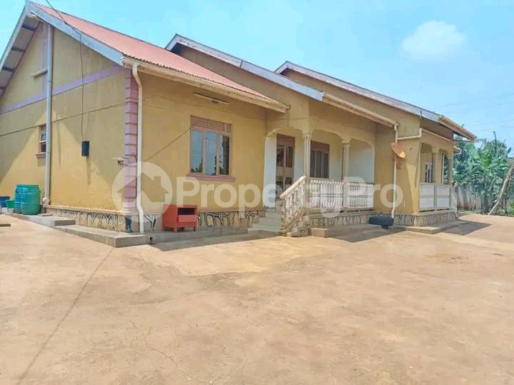 2 bedroom Bungalow Apartment for sale Seeta road  Mukono Central - 5