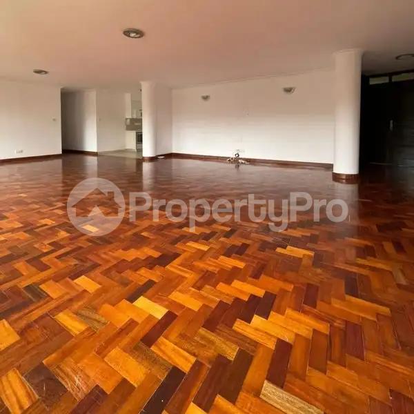 3 bedroom Flat&Apartment for rent Riverside Nairobi