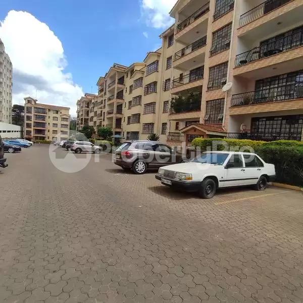 3 bedroom Flat&Apartment for rent Lavington Nairobi