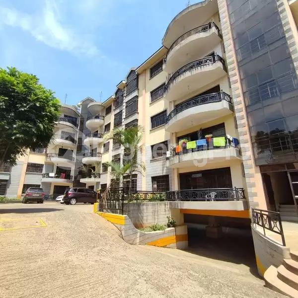 3 bedroom Flat&Apartment for rent Lavington Nairobi