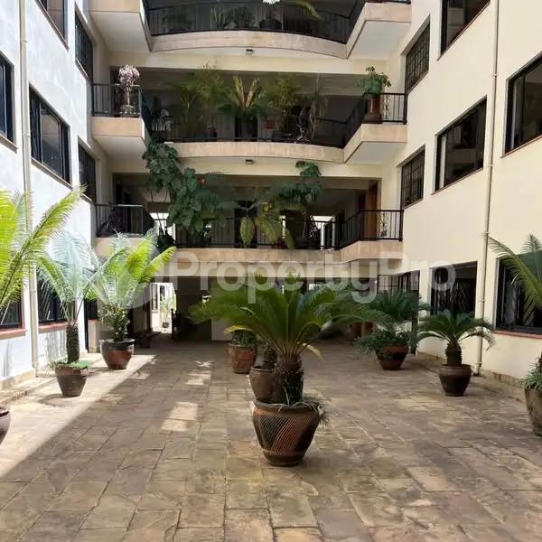 3 bedroom Flat&Apartment for rent Lavington Nairobi