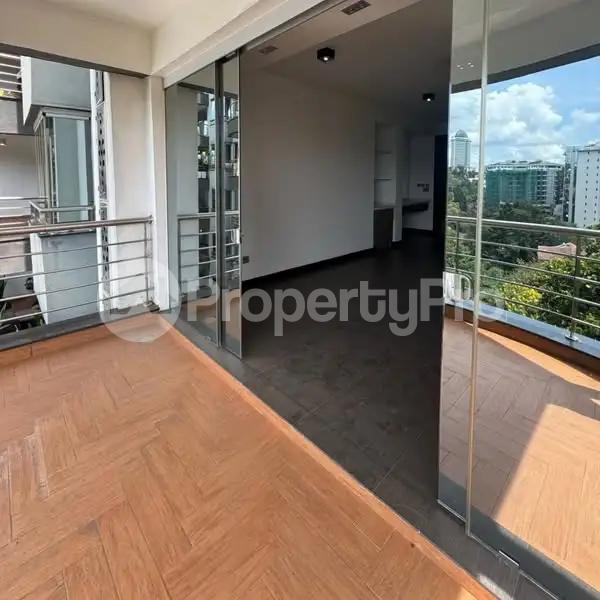 3 bedroom Flat&Apartment for rent Riverside Nairobi