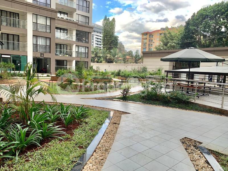 3 bedroom Flat&Apartment for shortlet Riverside Nairobi