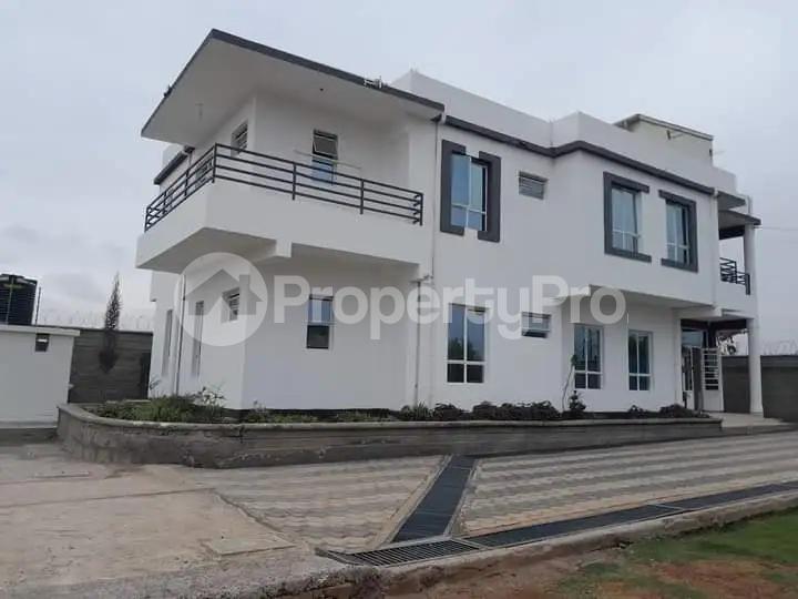 3 bedroom Flat&Apartment for rent Syokimau Nairobi