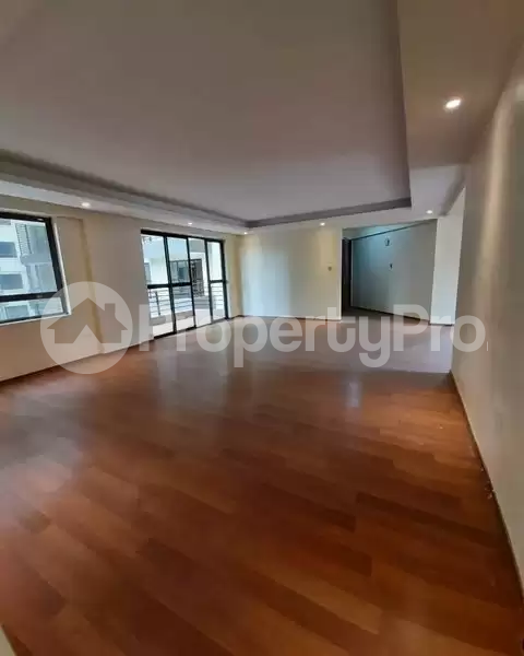 3 bedroom Flat&Apartment for sale Lavington Nairobi