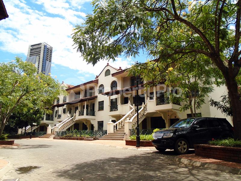 3 bedroom Flat&Apartment for rent Westlands Nairobi