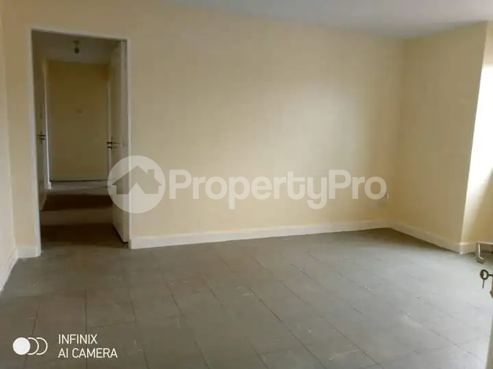 3 bedroom Flat&Apartment for sale Embakasi Nairobi