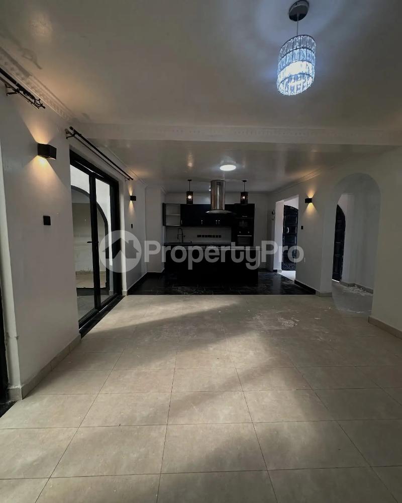 3 bedroom Bungalow Houses for rent Runda Nairobi