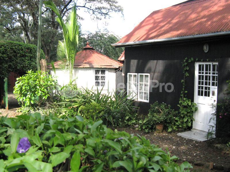 3 bedroom Houses for sale Off Dennis Pritt Rd, Kilimani Nairobi (PID