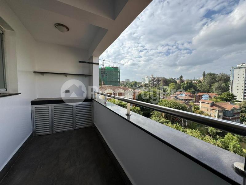 3 bedroom Flat&Apartment for rent Riverside Nairobi