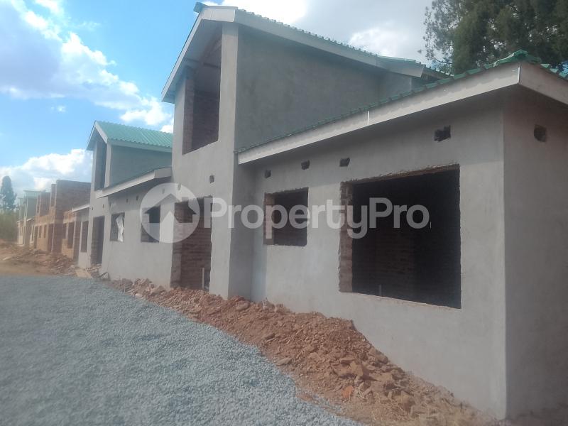 3 bedroom Complexes Garden Flat for sale 5 Woodhall road, Marlborough Harare West Harare - 2