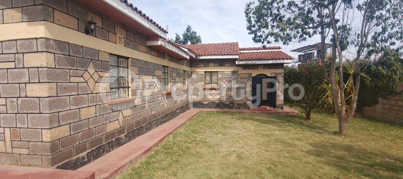 3 bedroom Bungalow Houses for rent Vct domain area Kiserian Kiserian