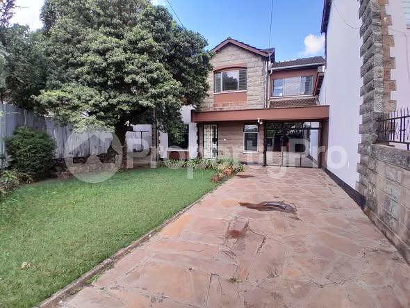 3 bedroom Townhouses Houses for rent Ngumo Estate Langata Nairobi