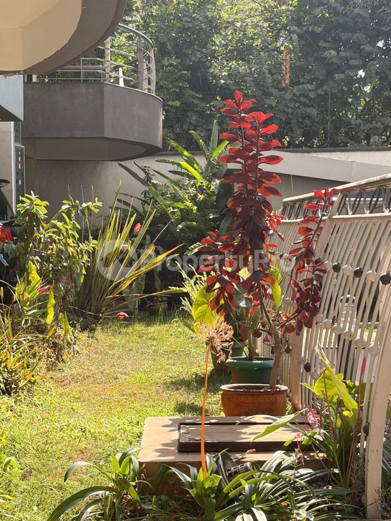 3 bedroom Rooms Flat&Apartment for sale riverside drive  Riverside Westlands Nairobi