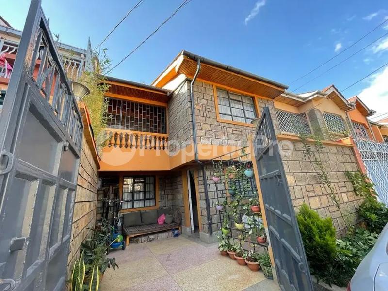 3 bedroom Townhouse for sale Donholm Nairobi