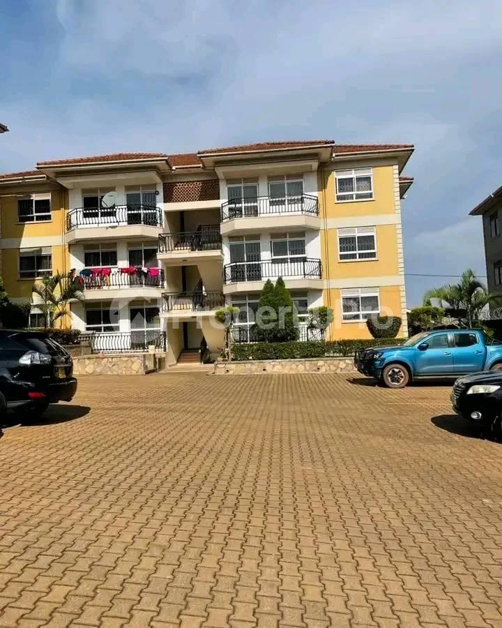 3 bedroom Apartment Block Apartment for rent Kulambilo road Kampala Central - 0
