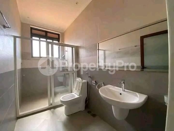 3 bedroom Apartment Block Apartment for rent Kyanja road Kampala Central - 5